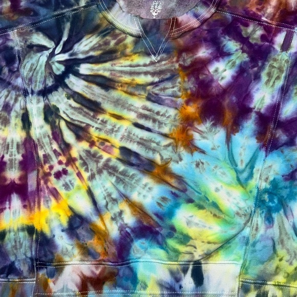 Free People Movement Intercept Pullover size Large NEW White Tie Dye - Picture 3 of 7